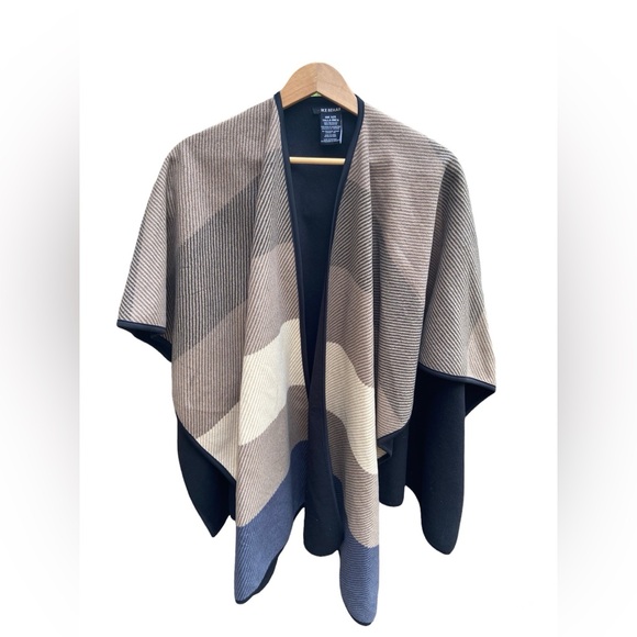 Ike Behar Color Block Reversible Fleece Poncho One Size - Picture 3 of 5